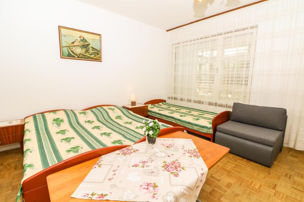Apartments Magasic With Terrace Baška Eksteriør billede