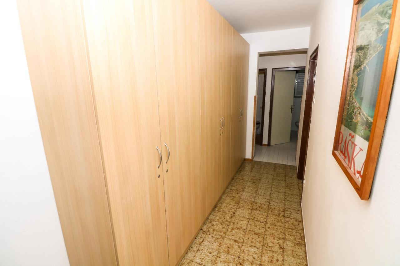 Apartments Magasic With Terrace Baška Eksteriør billede
