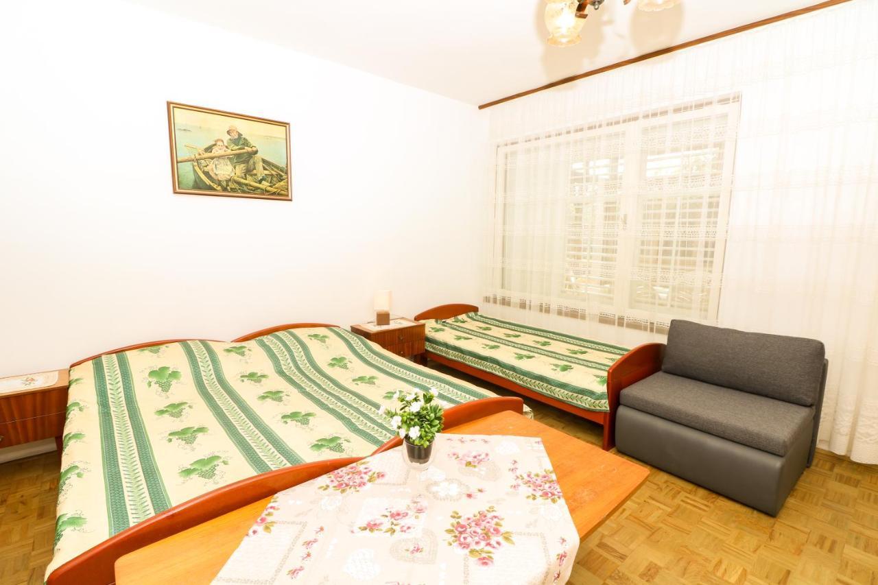 Apartments Magasic With Terrace Baška Eksteriør billede
