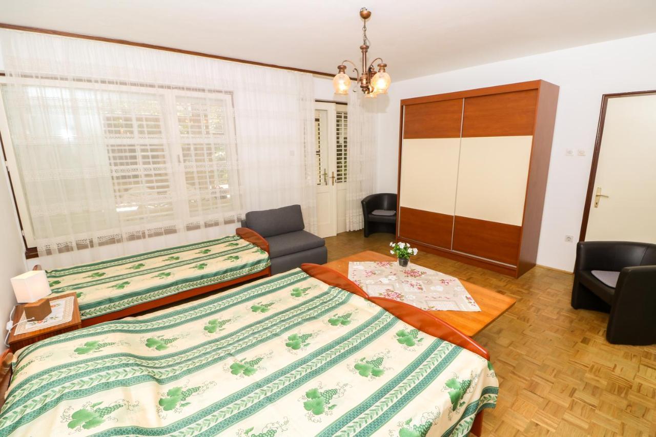 Apartments Magasic With Terrace Baška Eksteriør billede