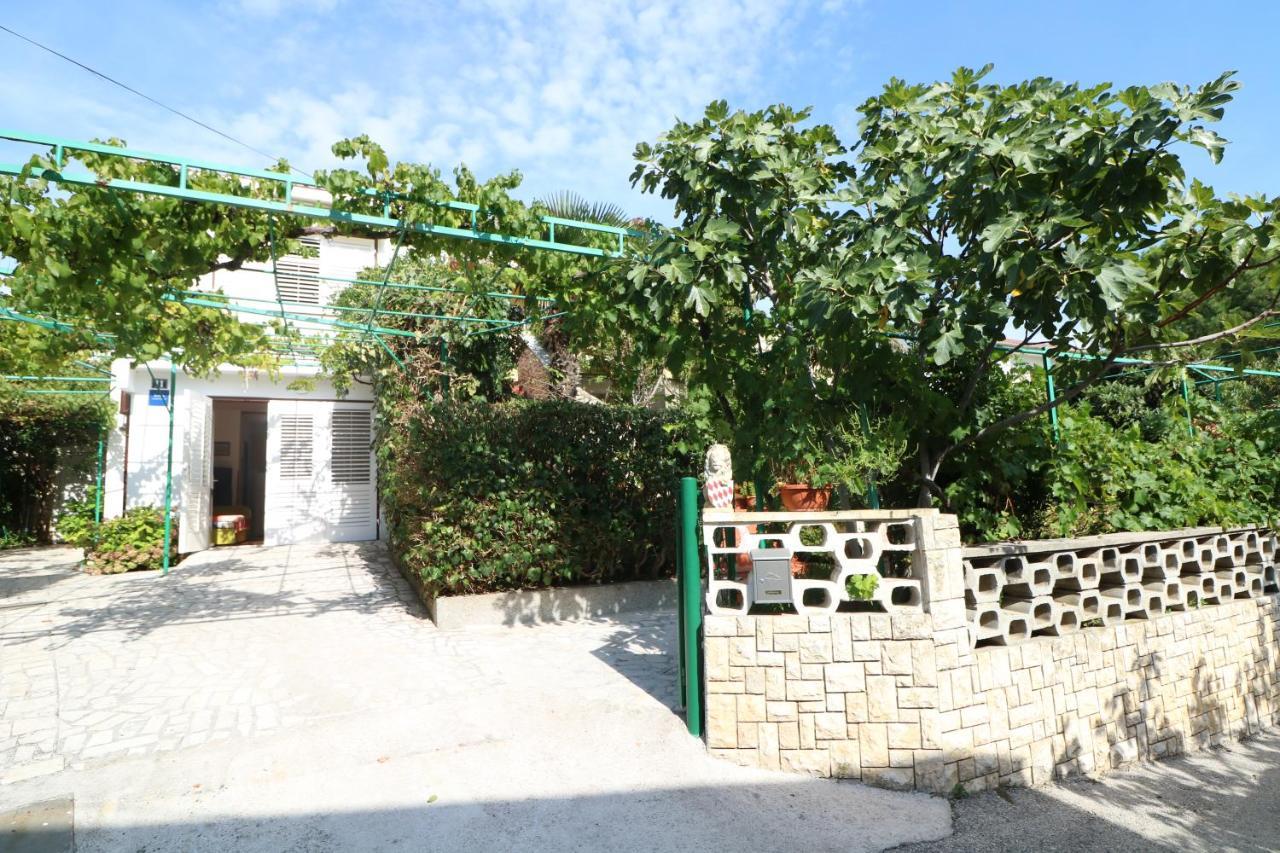 Apartments Magasic With Terrace Baška Eksteriør billede