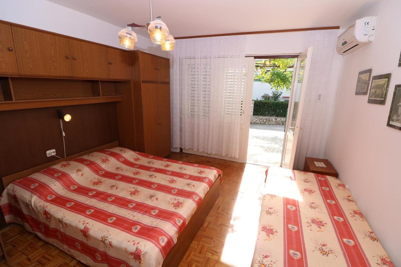 Apartments Magasic With Terrace Baška Eksteriør billede